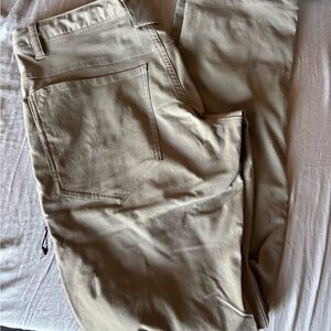 686 Everywhere Collection Men's Slim Straight Khaki Pants